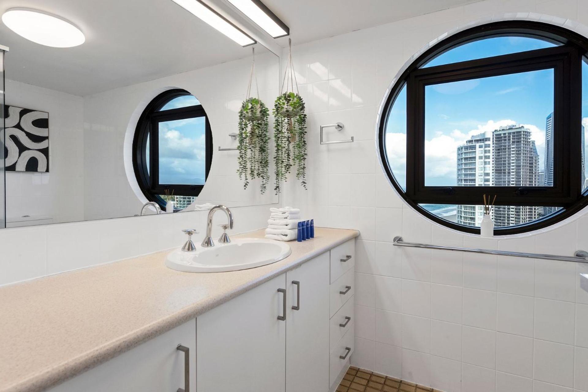 Acapulco Deluxe 2 Bedroom - Coasthm Apartment