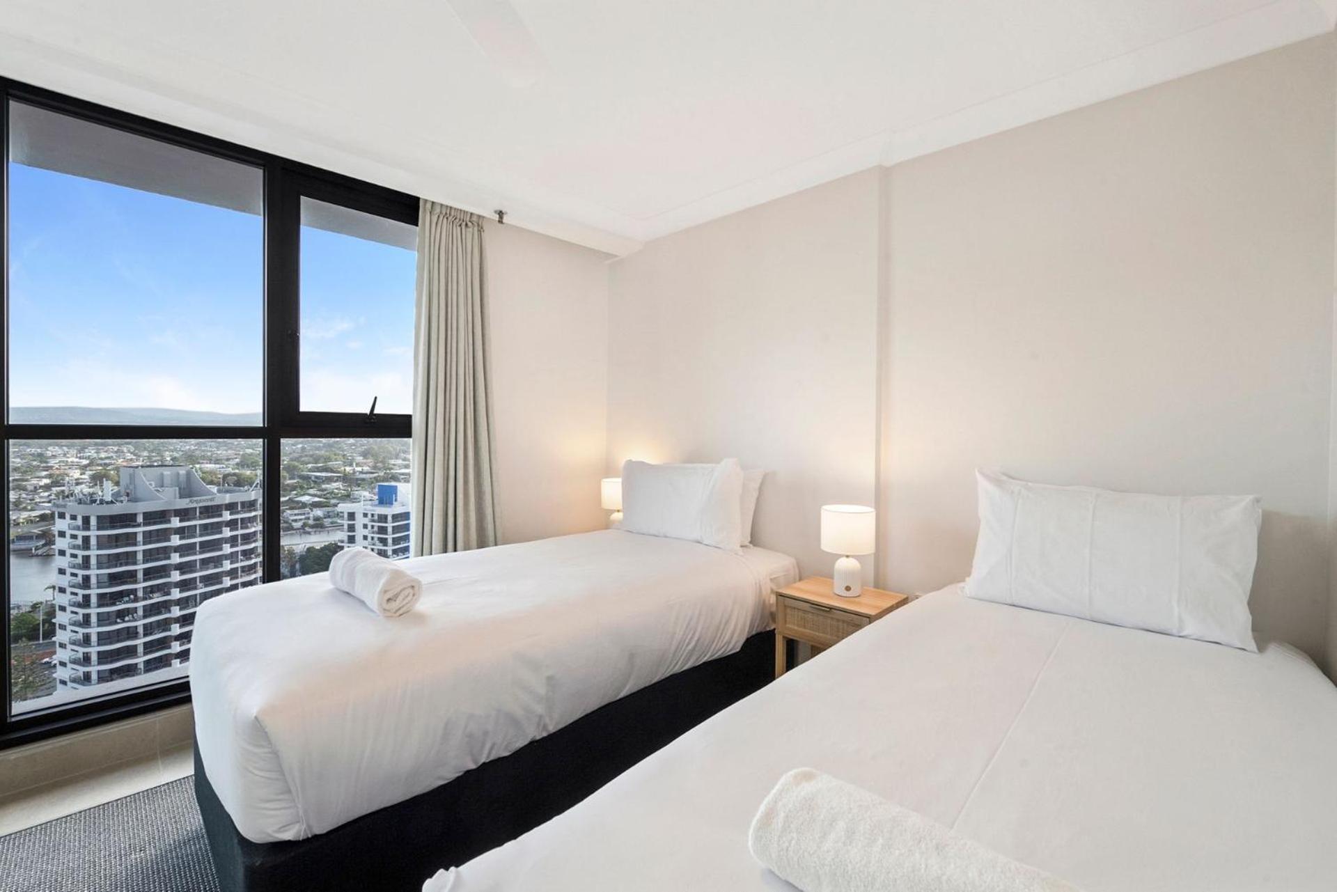 Apartment Acapulco Deluxe 2 Bedroom - Coasthm Gold Coast